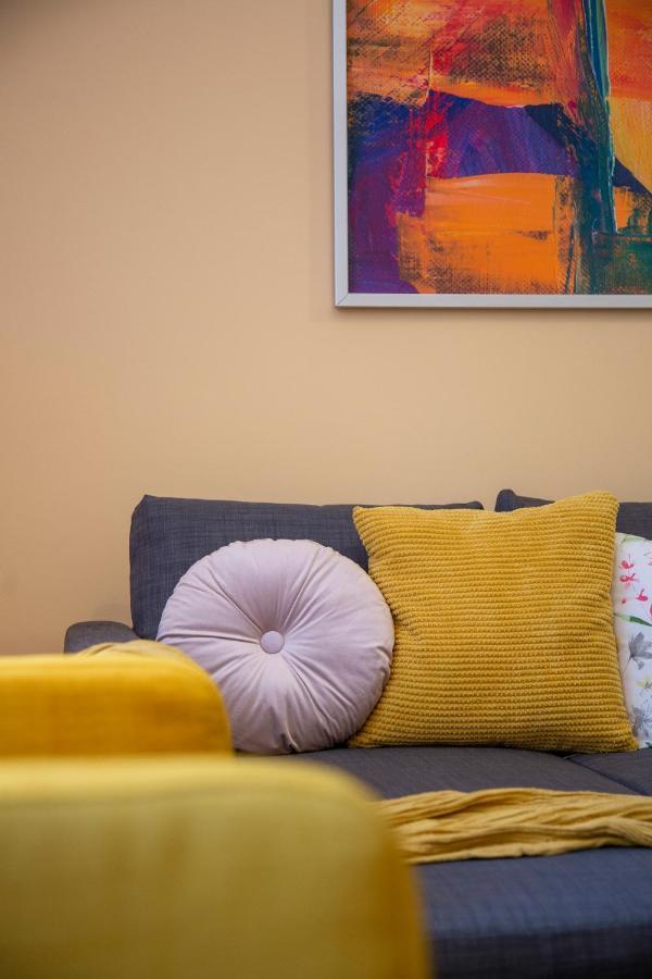 Cozy Home By Bella In The Heart Of Budapest Esterno foto