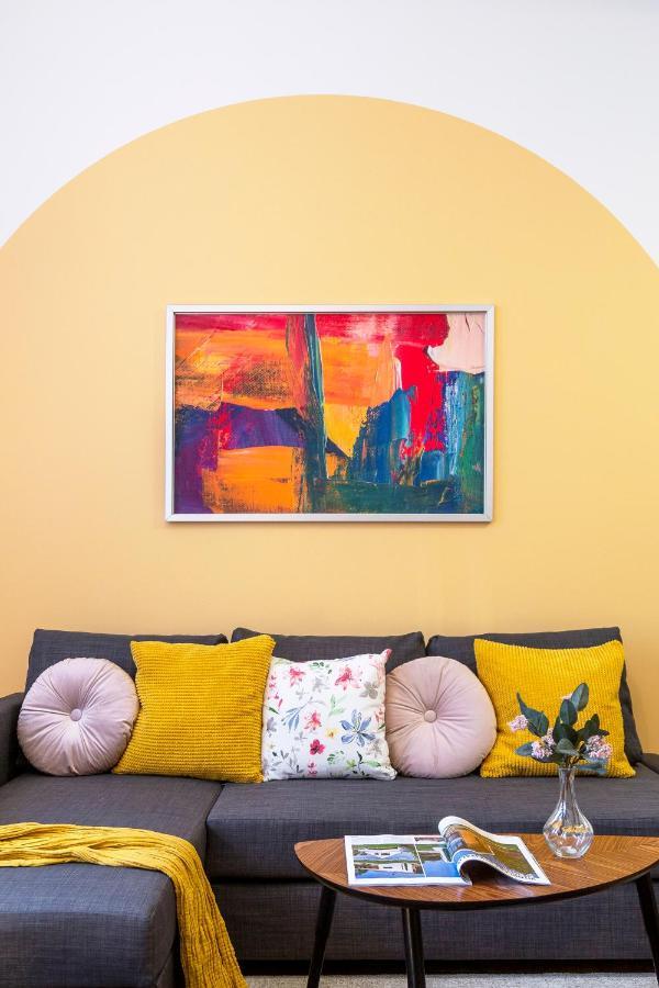 Cozy Home By Bella In The Heart Of Budapest Esterno foto