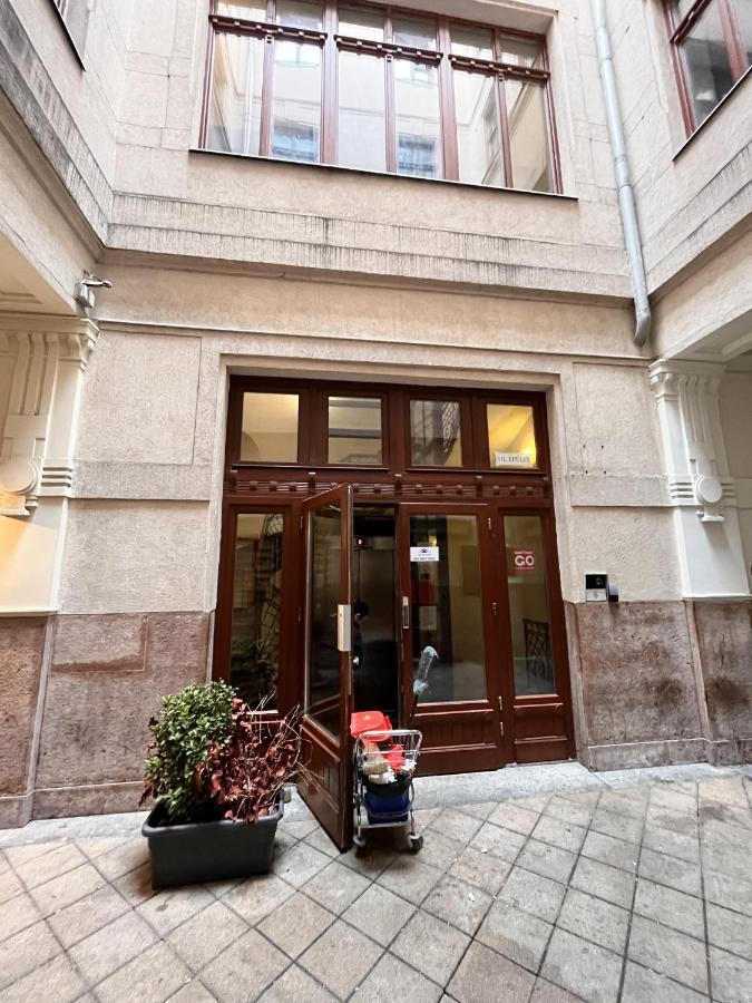 Cozy Home By Bella In The Heart Of Budapest Esterno foto